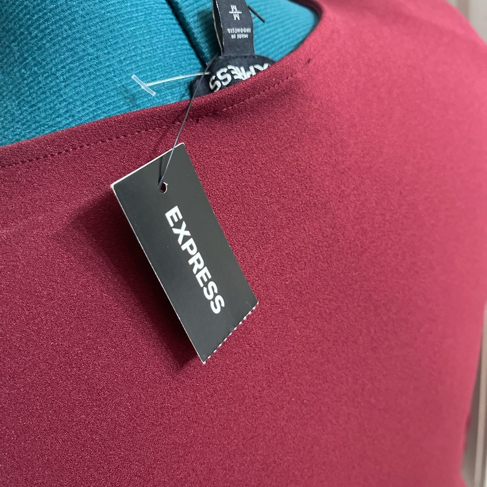 Express Ladies Top - Picture 9 of 9